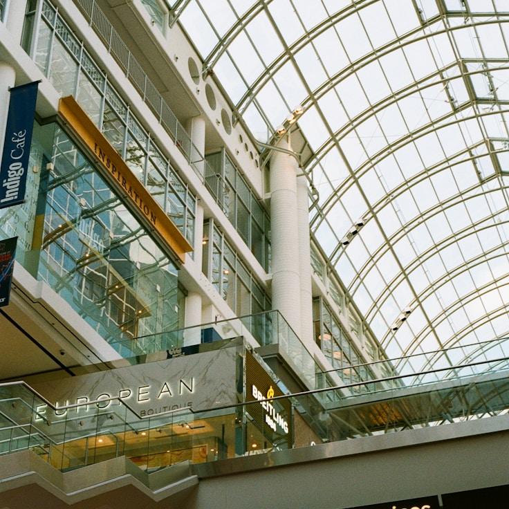 Dining out as an expat family in United Kingdom